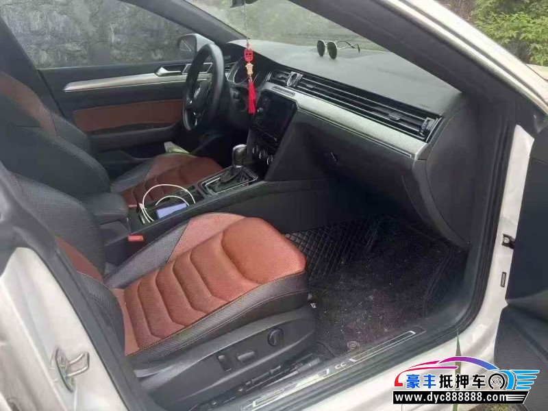 19年大众CC轿车抵押车出售