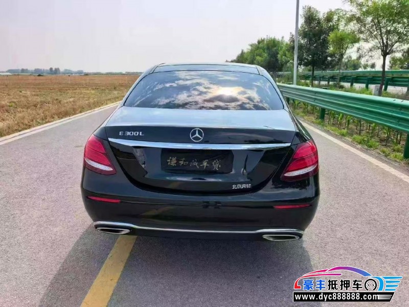 19年奔驰E轿车抵押车出售