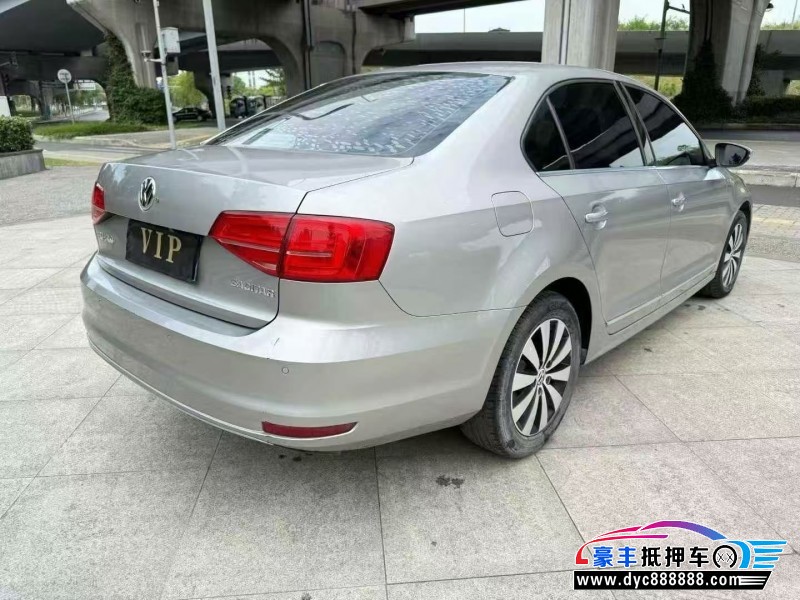 18年大众速腾轿车抵押车出售