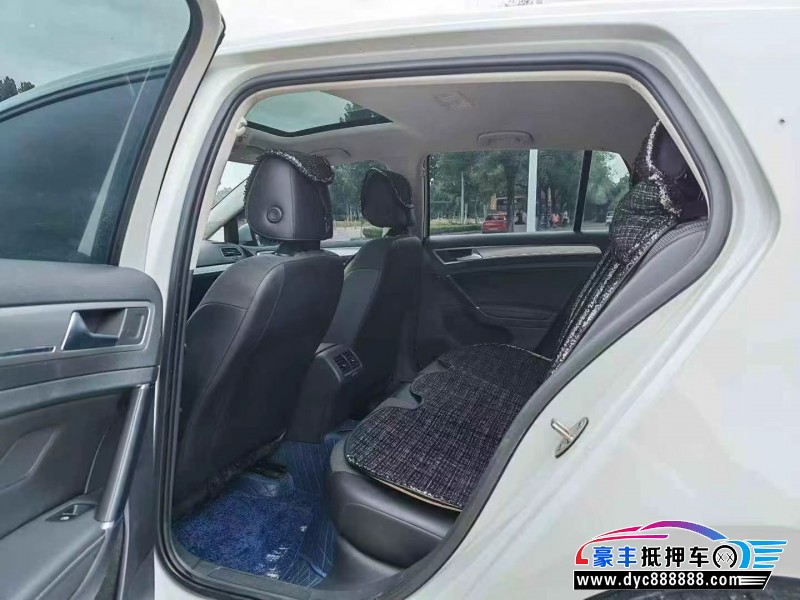 18年大众高尔夫轿车抵押车出售
