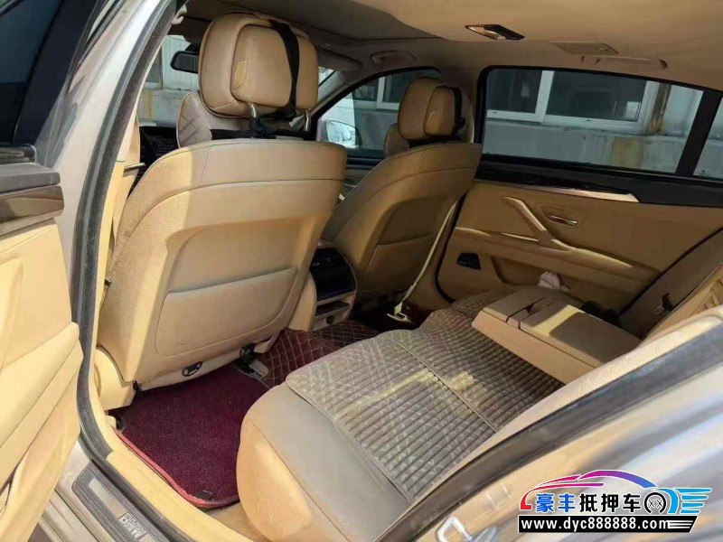 13年宝马5系轿车抵押车出售