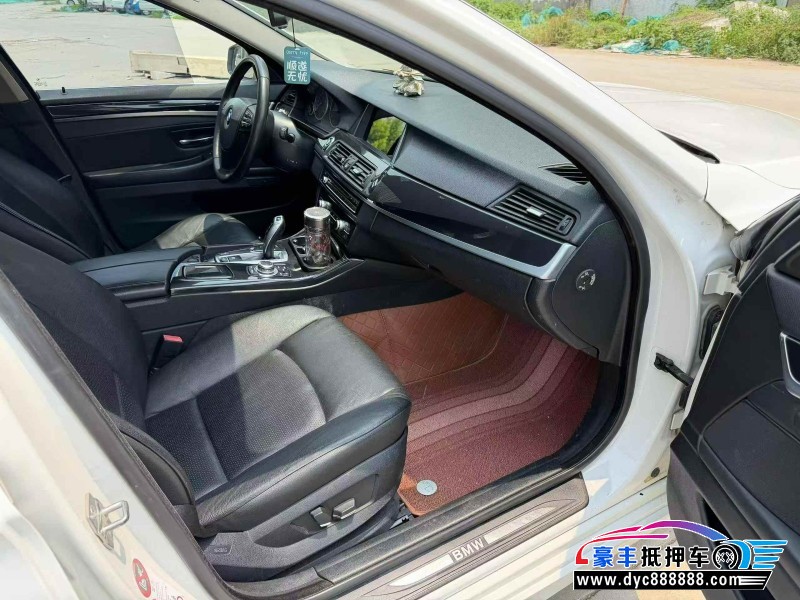 13年宝马5系轿车抵押车出售