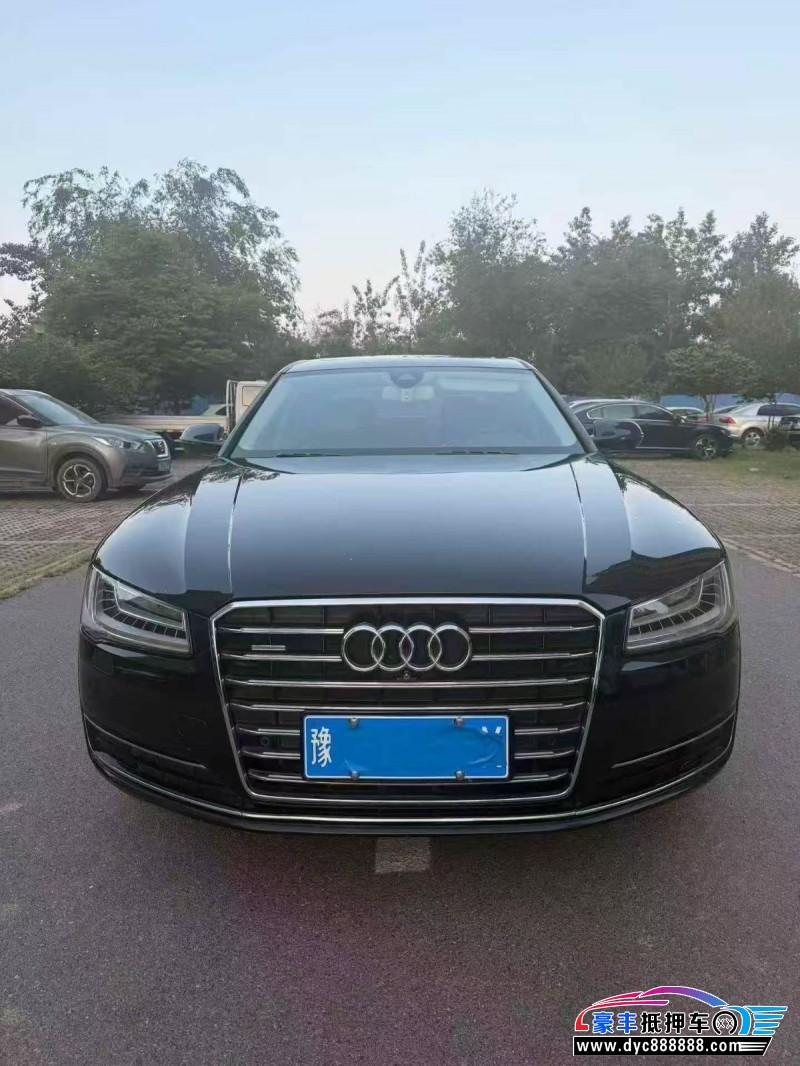 抵押车出售16年奥迪A8轿车