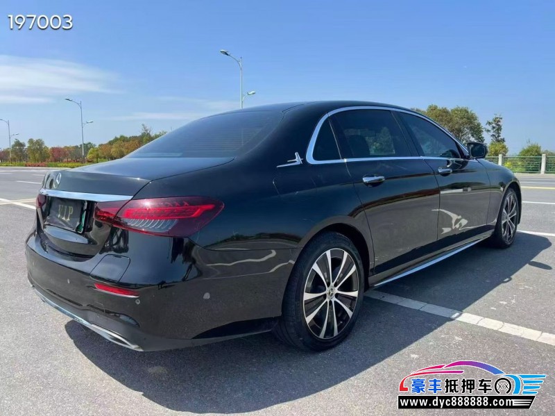 23年奔驰E轿车抵押车出售