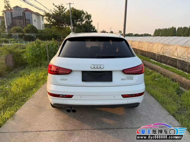 17年奥迪Q3轿车抵押车出售