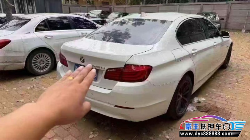 13年宝马5系轿车抵押车出售