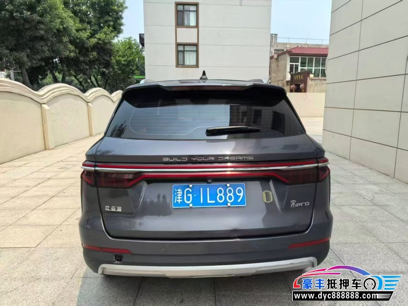 20年比亚迪宋轿车抵押车出售