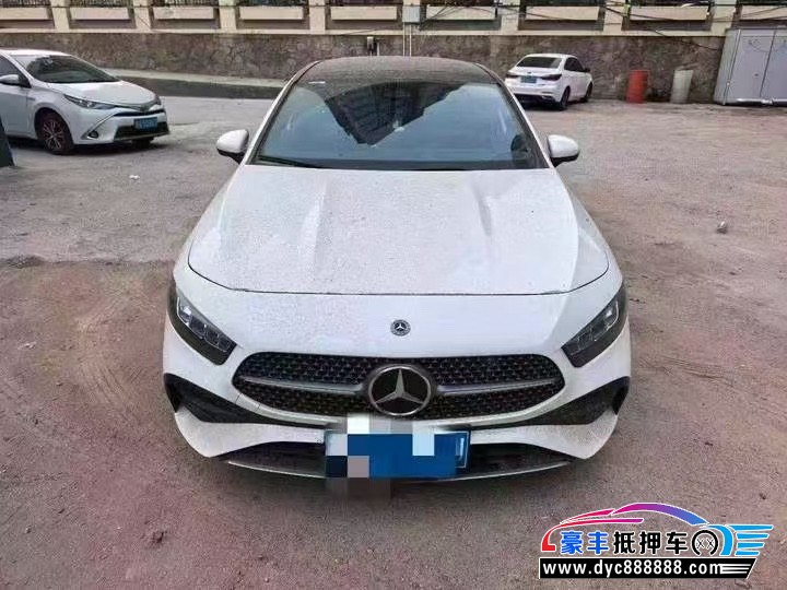 24年奔驰A轿车抵押车出售