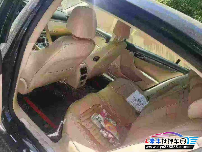 12年大众迈腾轿车抵押车出售