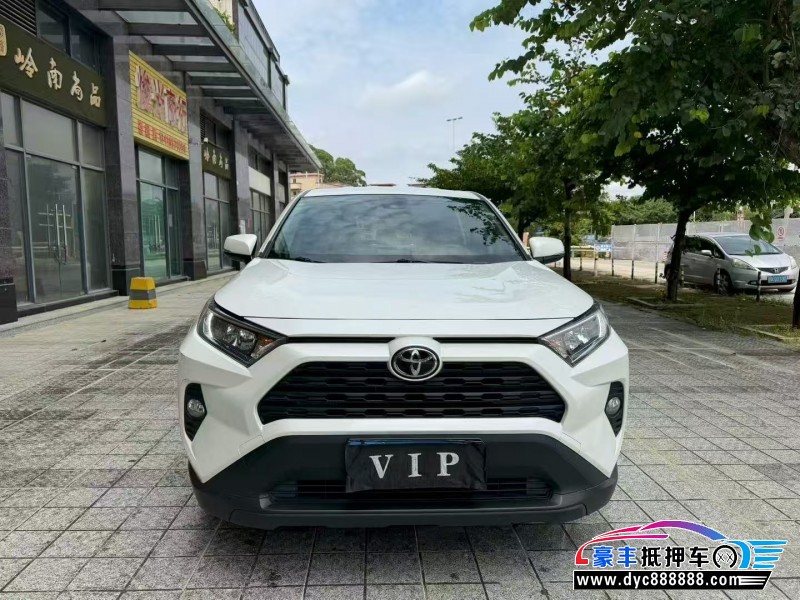 抵押车出售21年丰田RAV4轿车