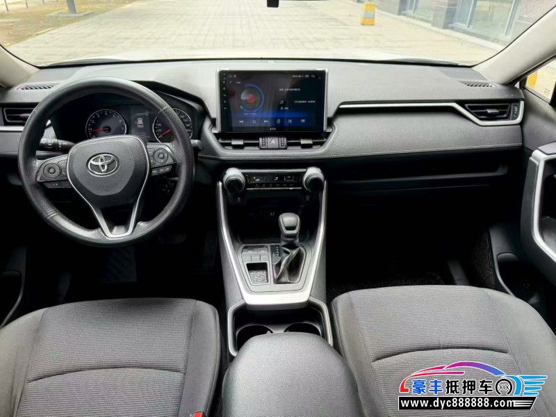 21年丰田RAV4轿车抵押车出售