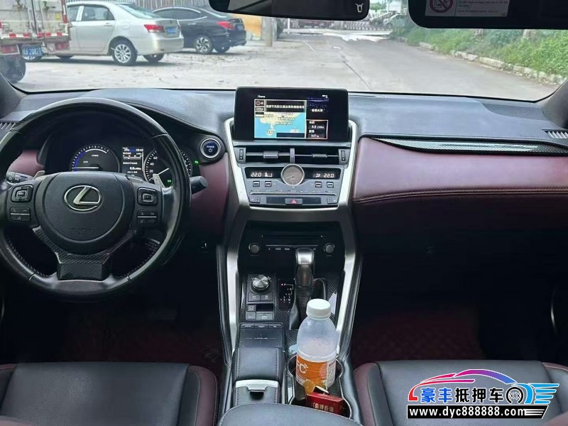 20年雷克萨斯NX轿车抵押车出售