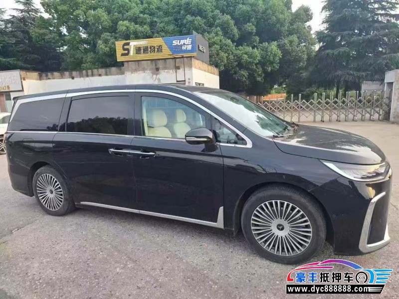 24年岚图梦想家轿车抵押车出售