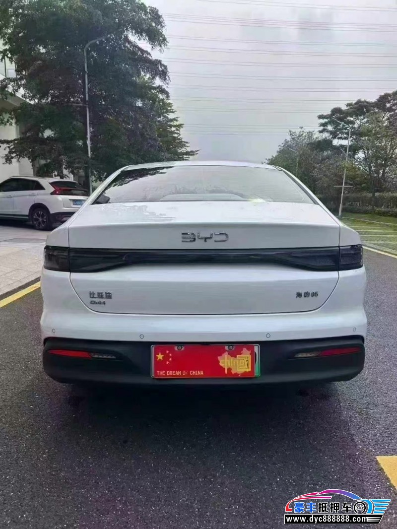 25年比亚迪海豹轿车抵押车出售