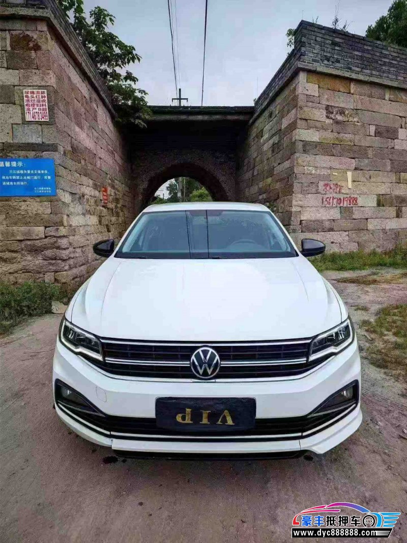 抵押车出售24年大众宝来轿车