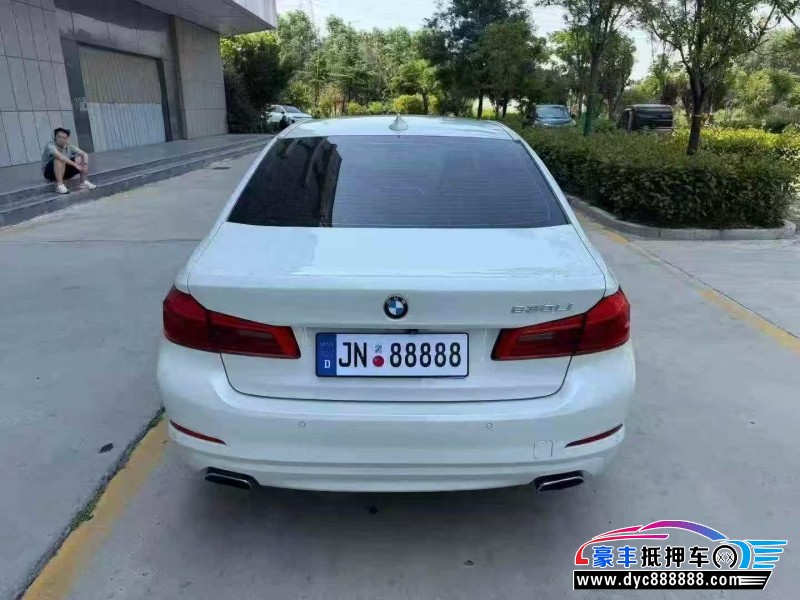 17年宝马5系轿车抵押车出售