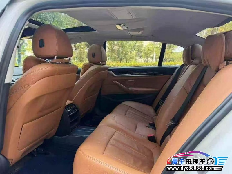17年宝马5系轿车抵押车出售