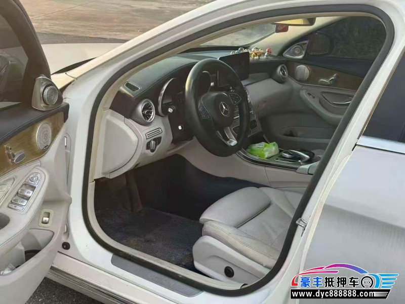 15年奔驰C轿车抵押车出售