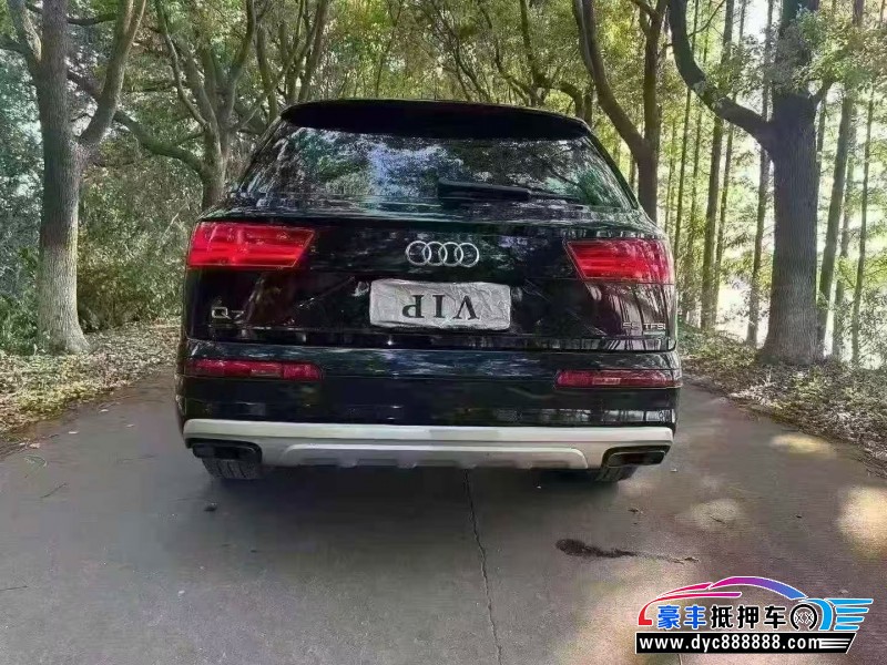 19年奥迪Q7轿车抵押车出售