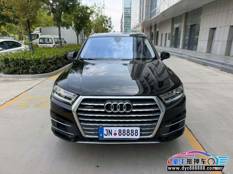 抵押车出售16年奥迪Q7轿车