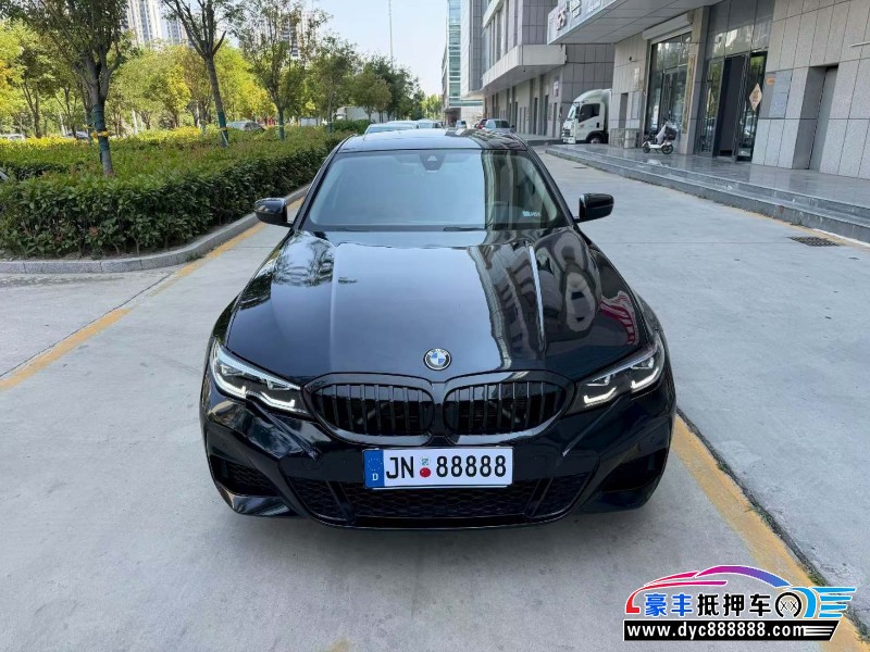 22年宝马3系轿车抵押车出售