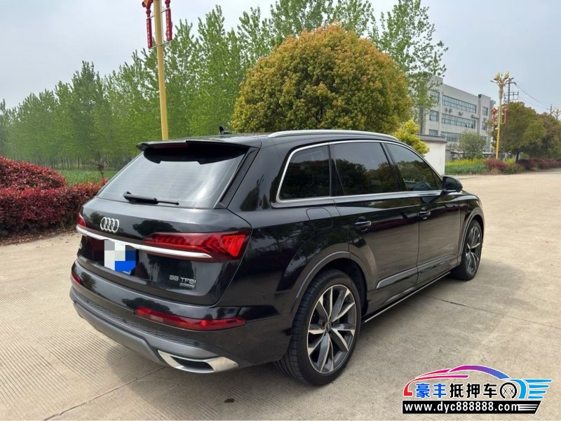 22年奥迪Q7轿车抵押车出售