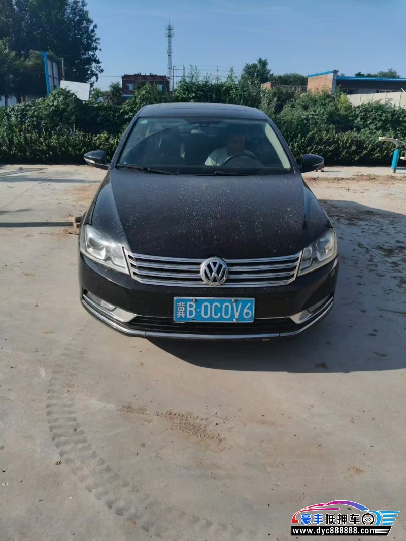 抵押车出售13年大众迈腾轿车