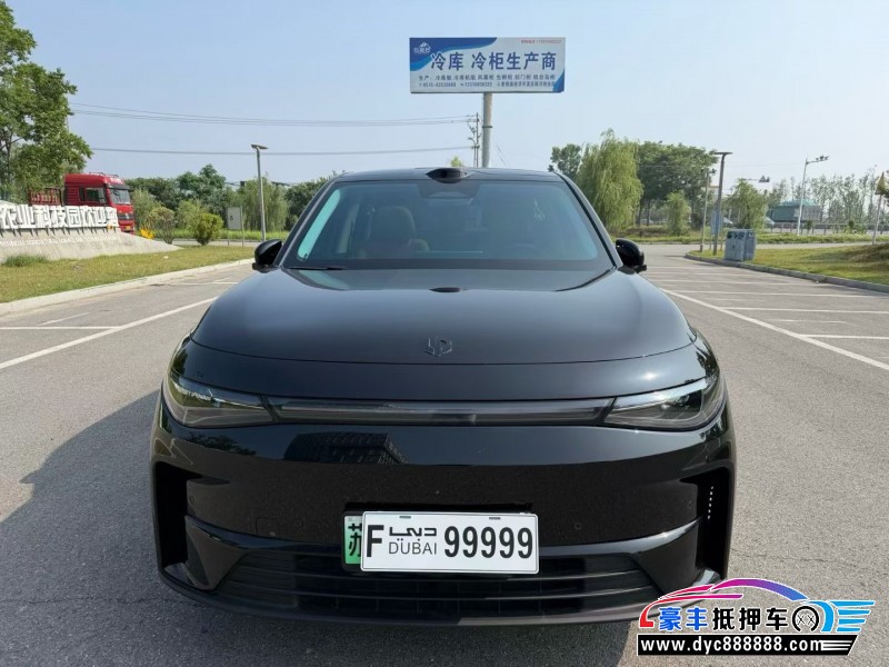 25年零跑C10轿车抵押车出售