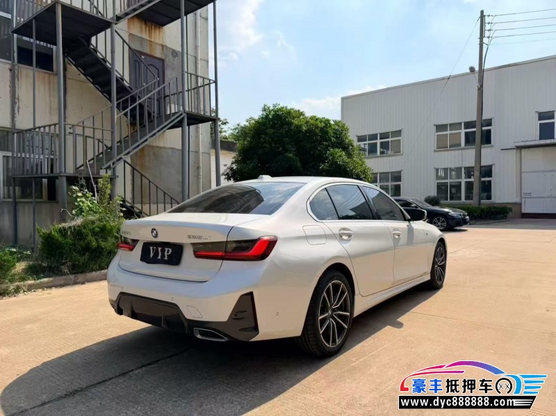 24年宝马3系轿车抵押车出售