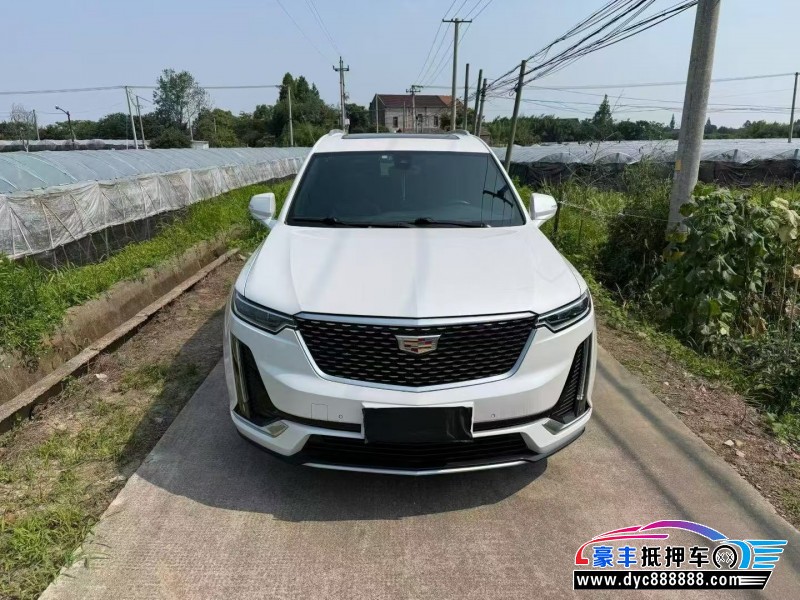 抵押车出售20年凯迪拉克xt6轿车