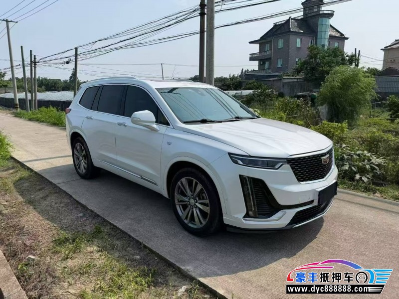 20年凯迪拉克xt6轿车抵押车出售