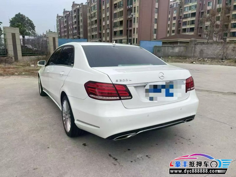 16年奔驰E轿车抵押车出售