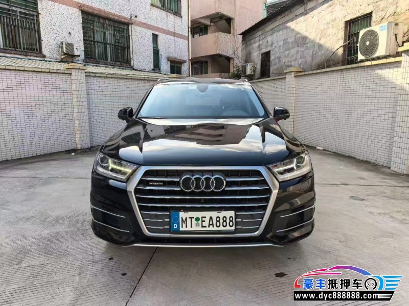 抵押车出售18年奥迪Q7轿车