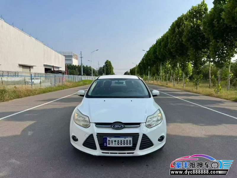 抵押车出售14年福特福克斯轿车