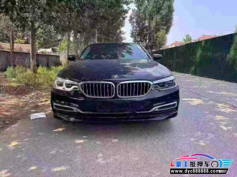抵押车出售20年宝马5系轿车