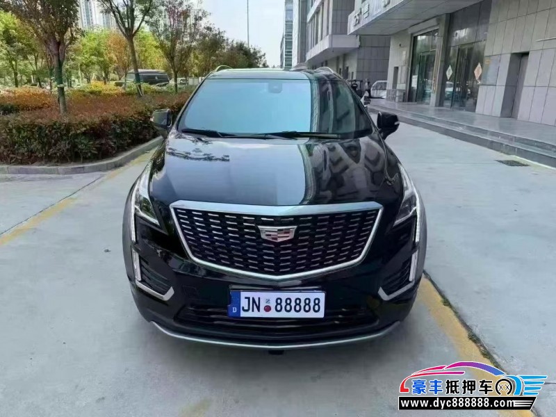 抵押车出售23年凯迪拉克XT5轿车