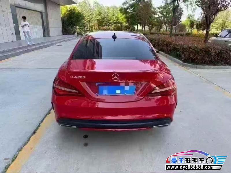 18年奔驰CLA轿车抵押车出售