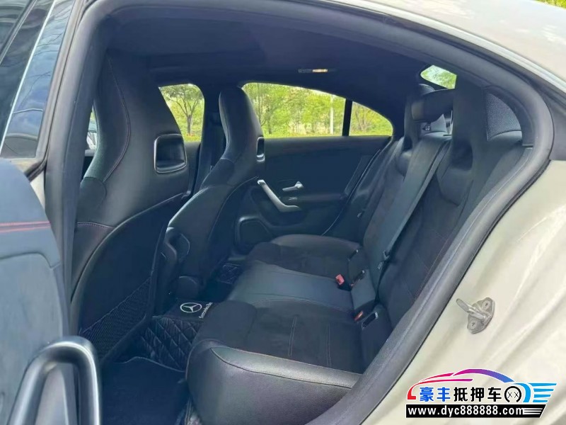 21年奔驰CLA轿车抵押车出售