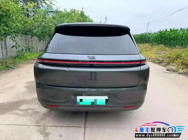 23年理想L8轿车抵押车出售
