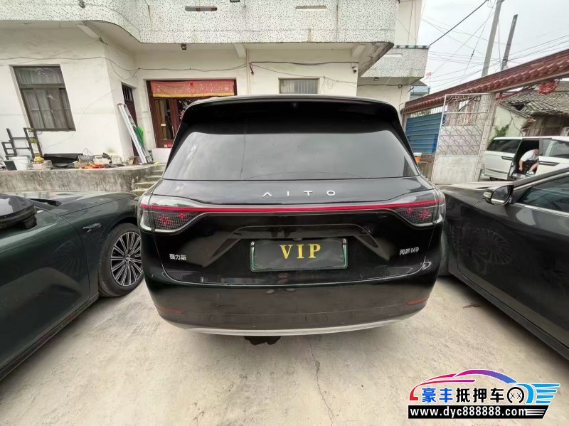 25年华为问界轿车抵押车出售