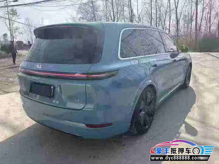 22年理想L9轿车抵押车出售