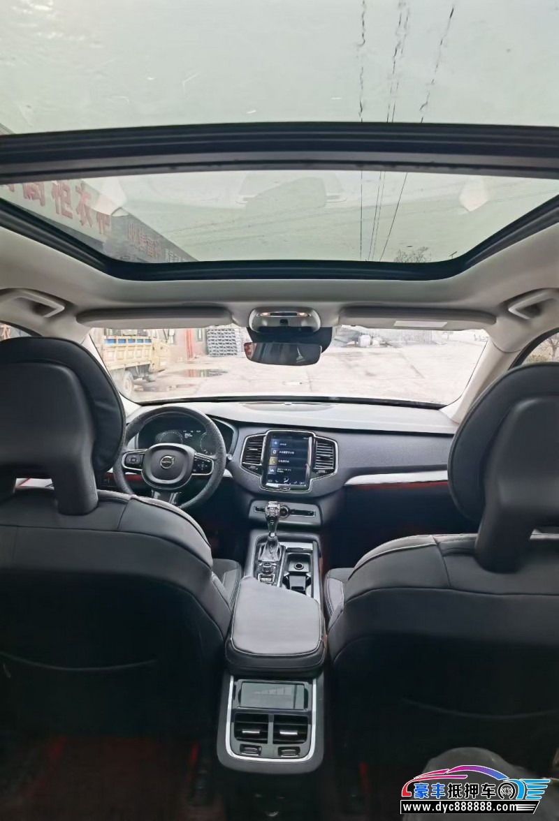 17年沃尔沃XC90轿车抵押车出售