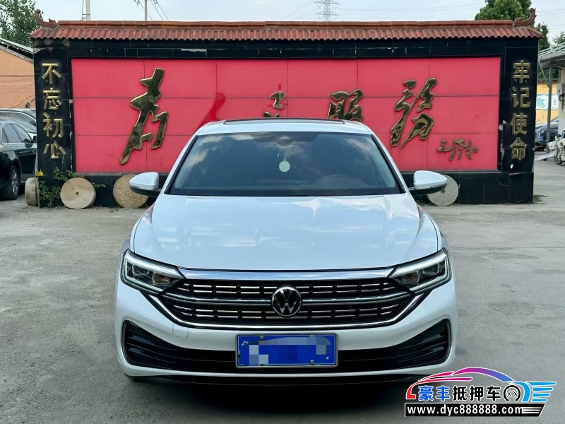 抵押车出售22年大众速腾轿车