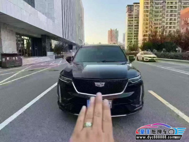 抵押车出售21年凯迪拉克xt6轿车