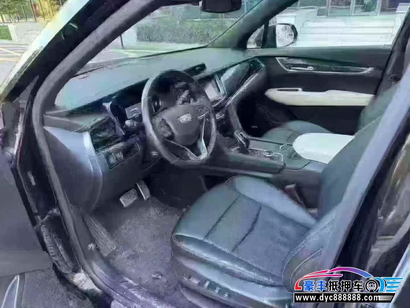 21年凯迪拉克xt6轿车抵押车出售