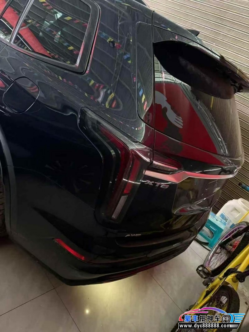20年凯迪拉克xt6轿车抵押车出售
