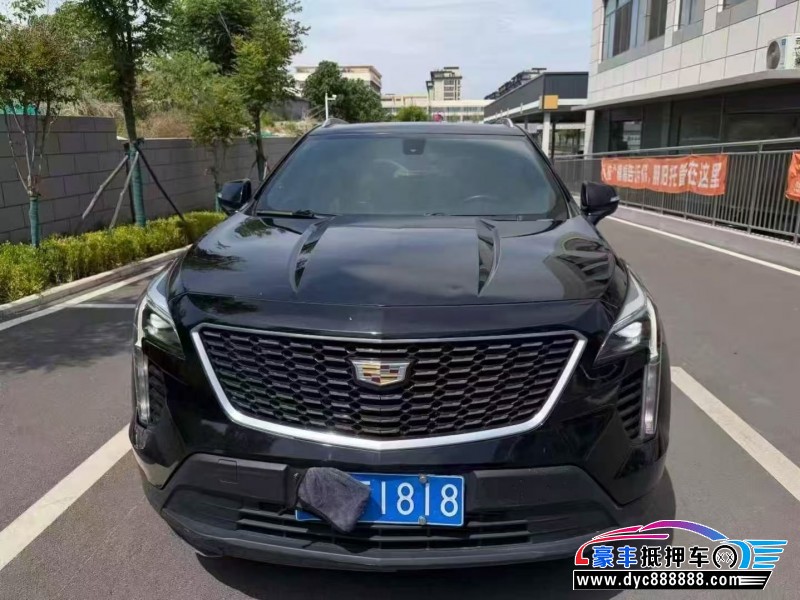 抵押车出售18年凯迪拉克XT4轿车