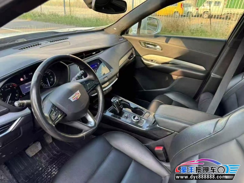 19年凯迪拉克XT4轿车抵押车出售