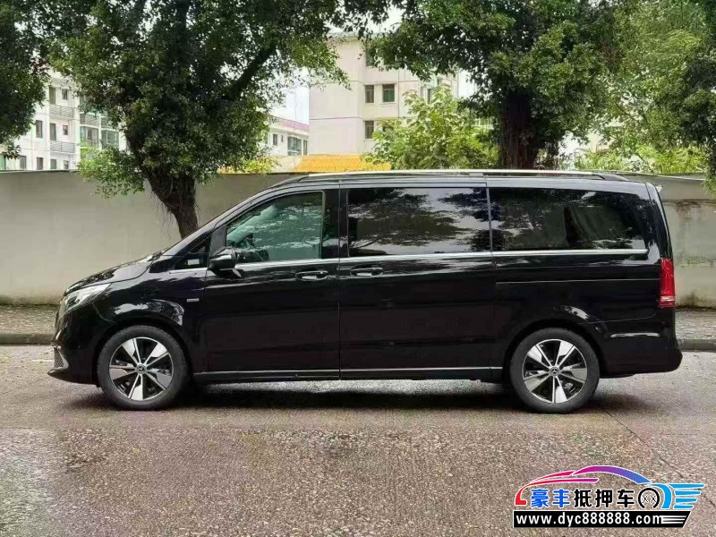 21年奔驰V轿车抵押车出售