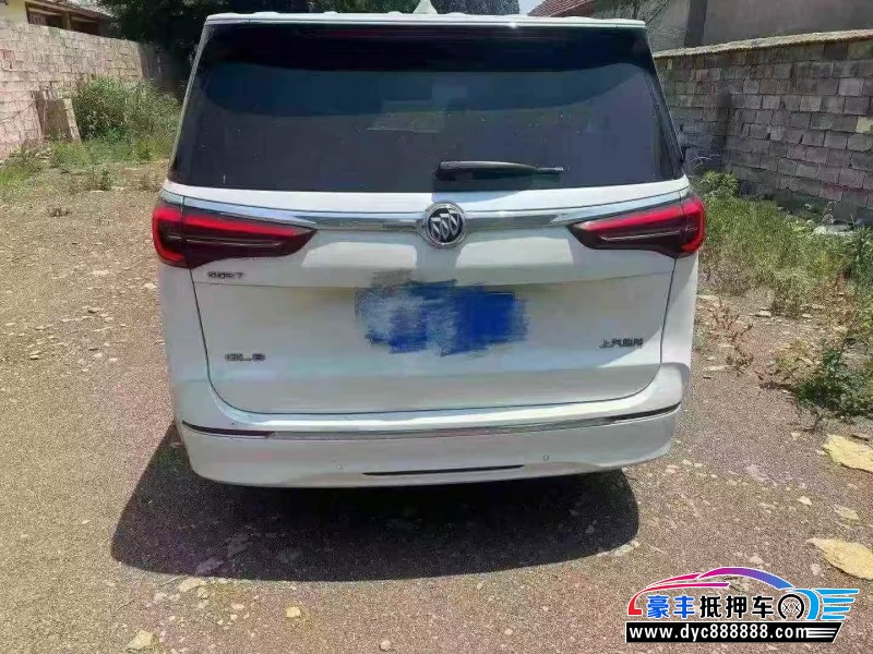 20年别克GL8轿车抵押车出售